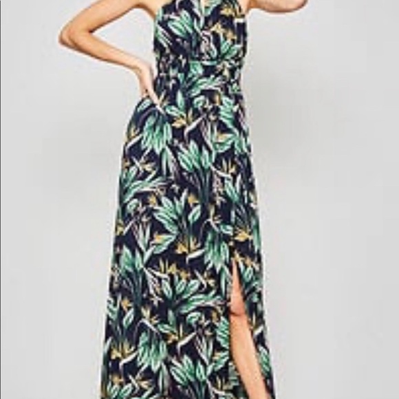 Promesa Dresses & Skirts - PROMESA Tropical Print Navy Background Boho Halter Style